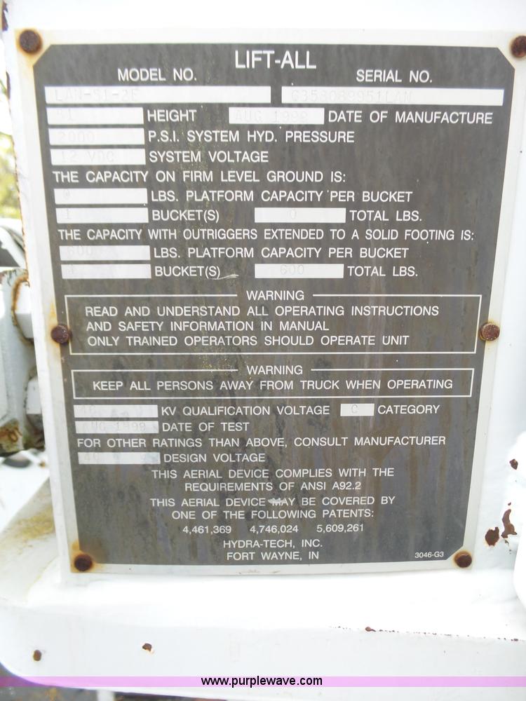 image for item L6327 1988 Chevrolet C70 bucket truck