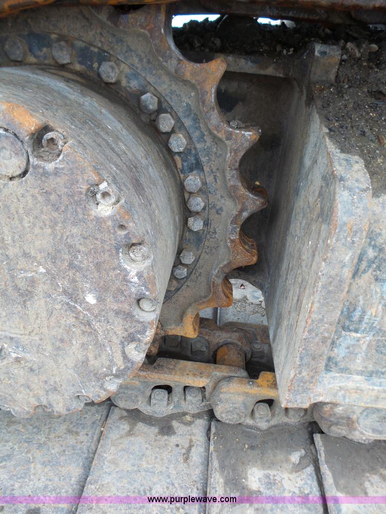 image for item L6328 2005 Hyundai Robex 210LC-7 excavator