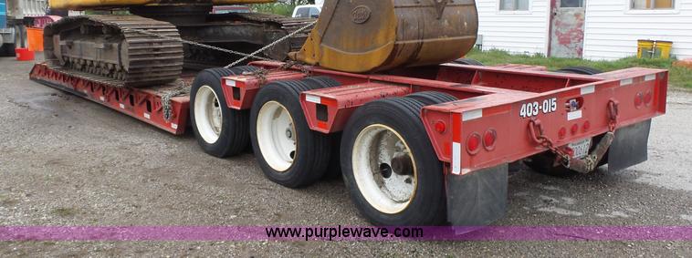 image for item L6329 1998 Kalyn Siebert KSHRG-3-50T-A lowboy equipment trailer