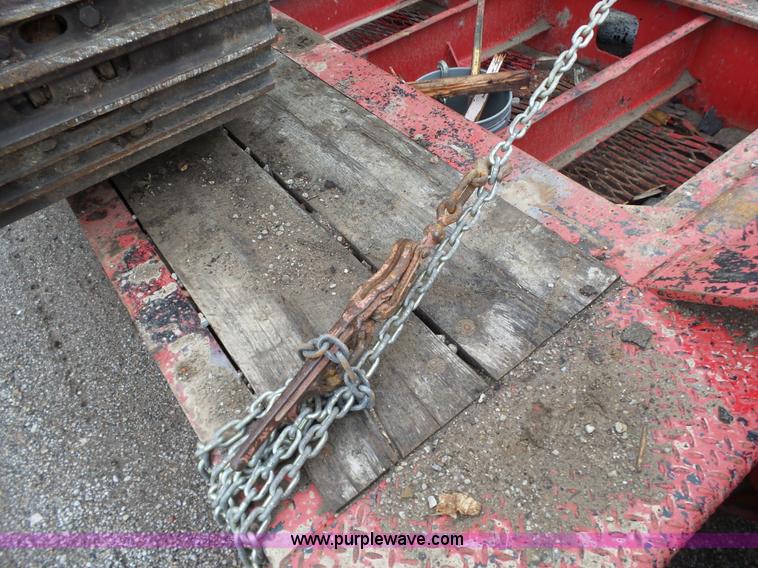 image for item L6329 1998 Kalyn Siebert KSHRG-3-50T-A lowboy equipment trailer