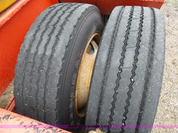 image for item L6329 1998 Kalyn Siebert KSHRG-3-50T-A lowboy equipment trailer