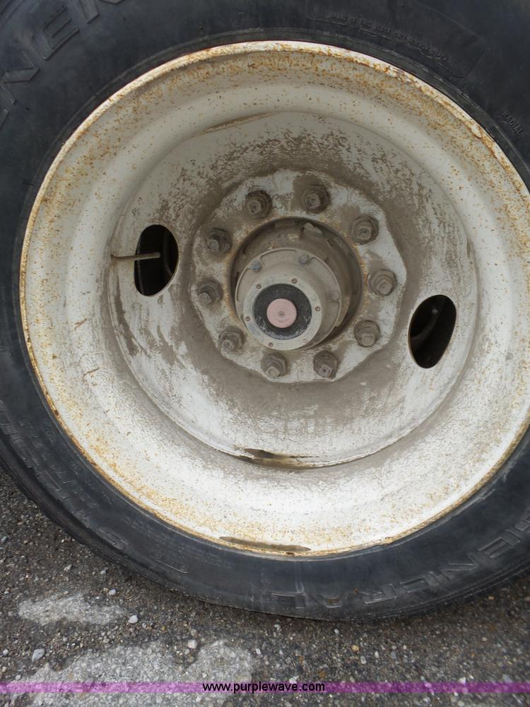 image for item L6329 1998 Kalyn Siebert KSHRG-3-50T-A lowboy equipment trailer