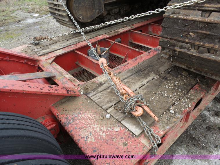 image for item L6329 1998 Kalyn Siebert KSHRG-3-50T-A lowboy equipment trailer