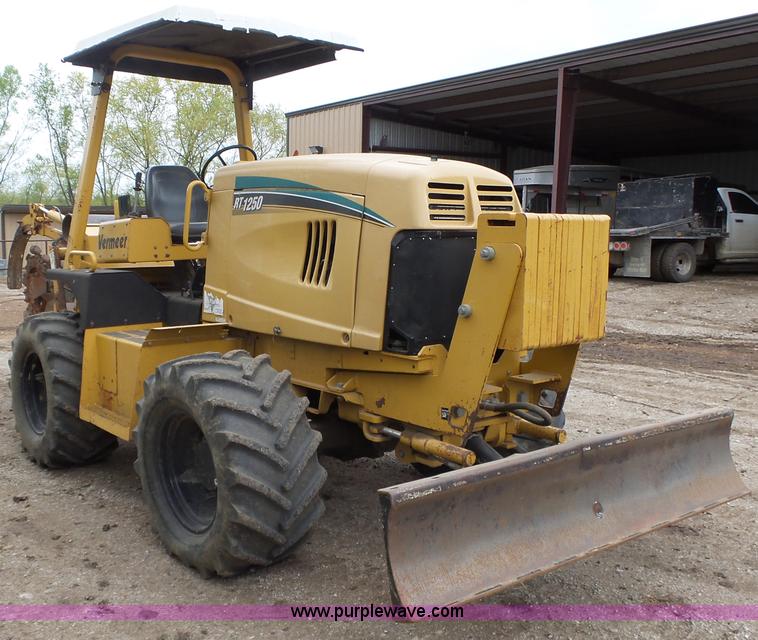 image for item L6330 2006 Vermeer RT1250 trencher