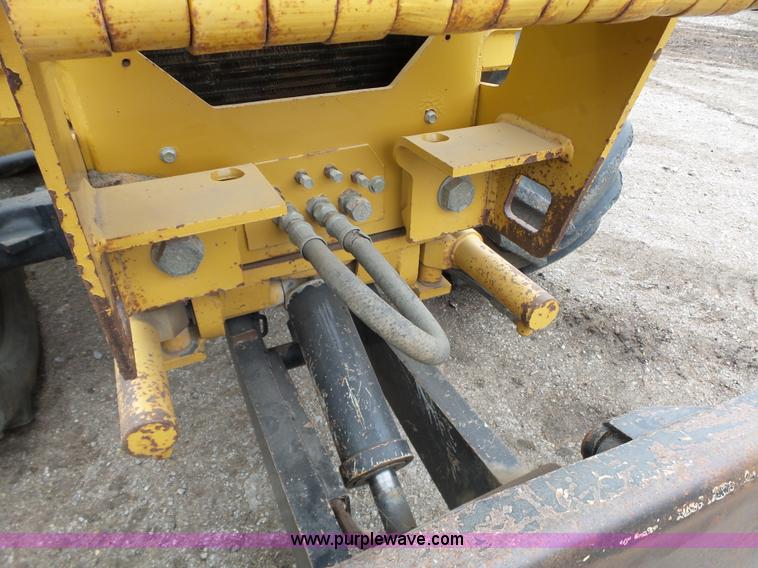 image for item L6330 2006 Vermeer RT1250 trencher