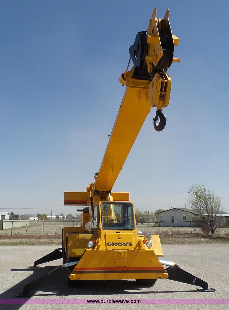 image for item L6532 Grove RT-58B crane