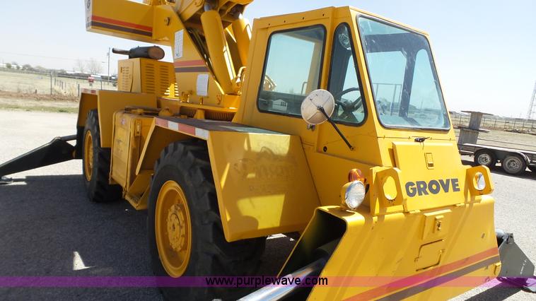 image for item L6532 Grove RT-58B crane