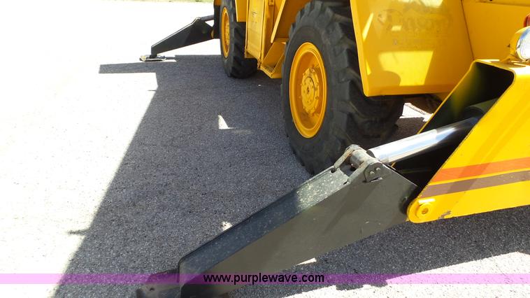 image for item L6532 Grove RT-58B crane