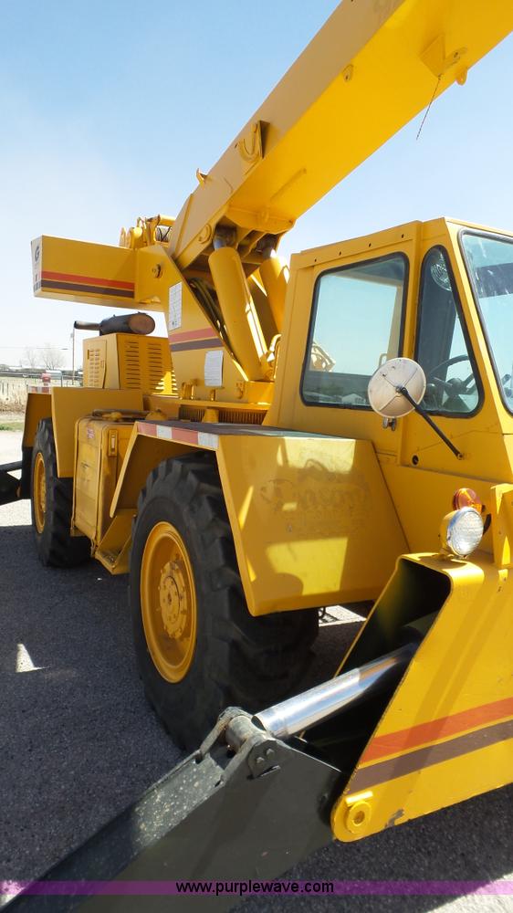 image for item L6532 Grove RT-58B crane