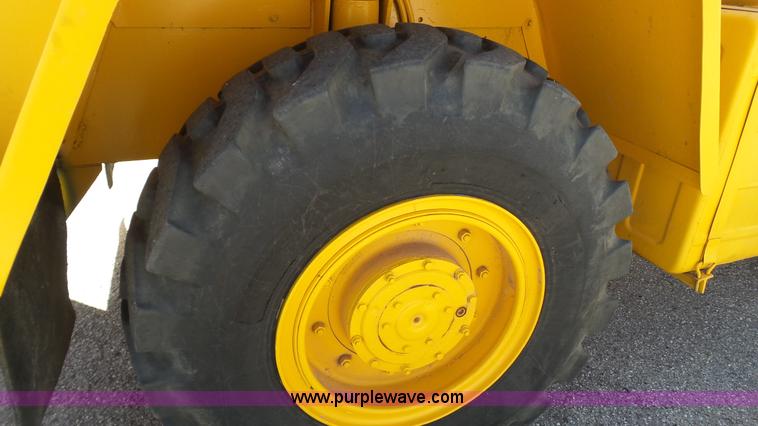 image for item L6532 Grove RT-58B crane