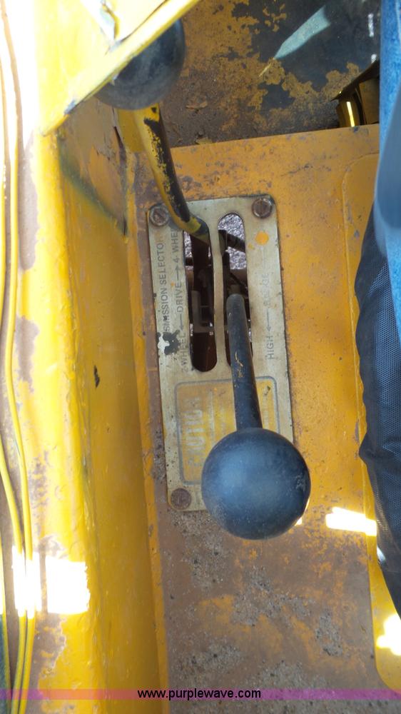 image for item L6532 Grove RT-58B crane