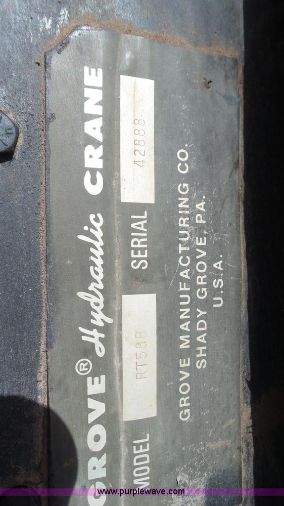 image for item L6532 Grove RT-58B crane