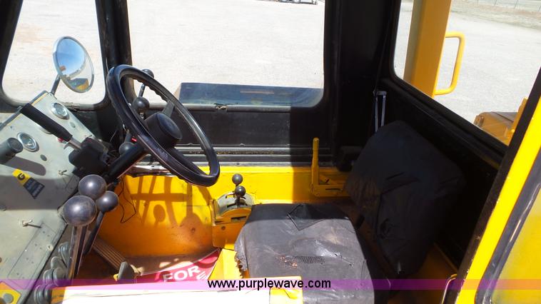 image for item L6532 Grove RT-58B crane