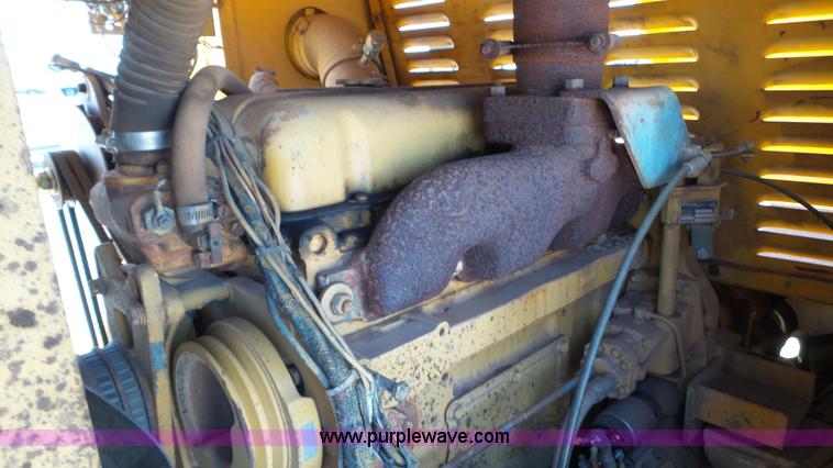 image for item L6532 Grove RT-58B crane