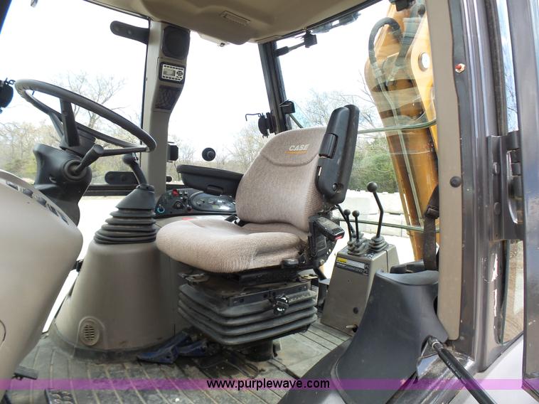 image for item L7028 2011 Case 580 Super N backhoe