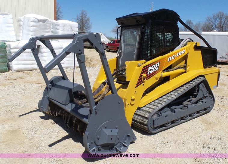 2007 ASV RC100 skid steer in Richmond, MO Item L7031 sold Purple Wave