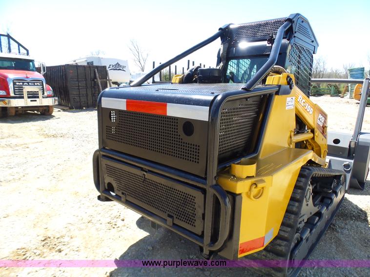 2007 ASV RC100 skid steer in Richmond, MO Item L7031 sold Purple Wave