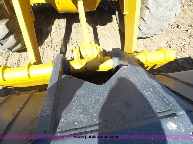 image for item L7209 1999 John Deere 624H wheel loader