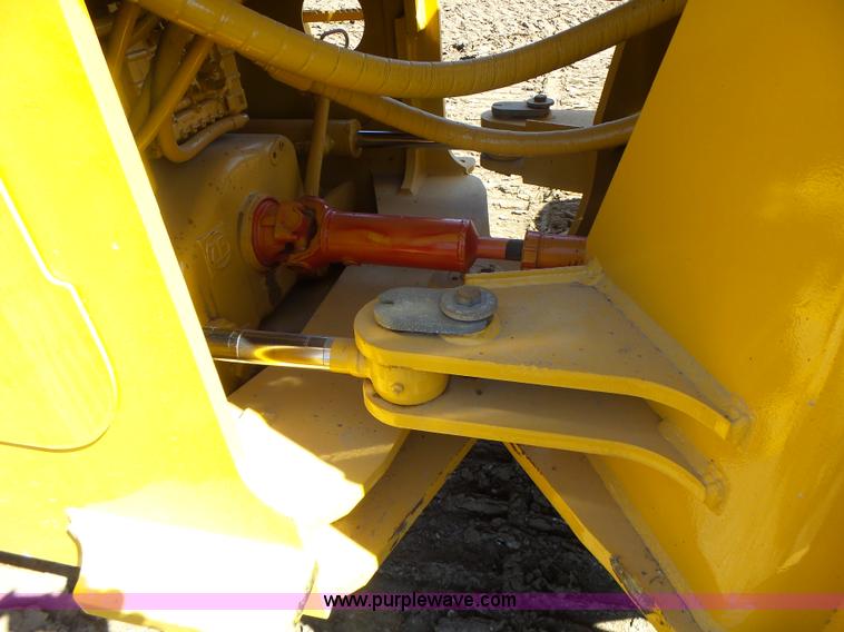 image for item L7209 1999 John Deere 624H wheel loader