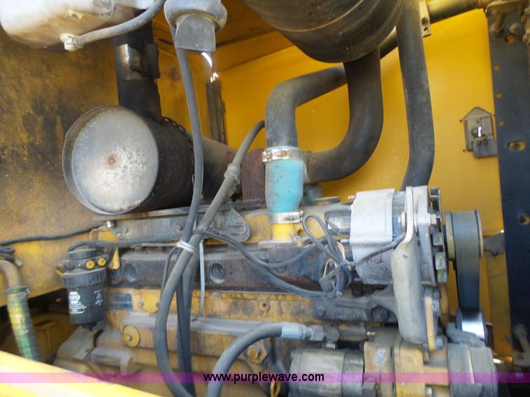 image for item L7209 1999 John Deere 624H wheel loader