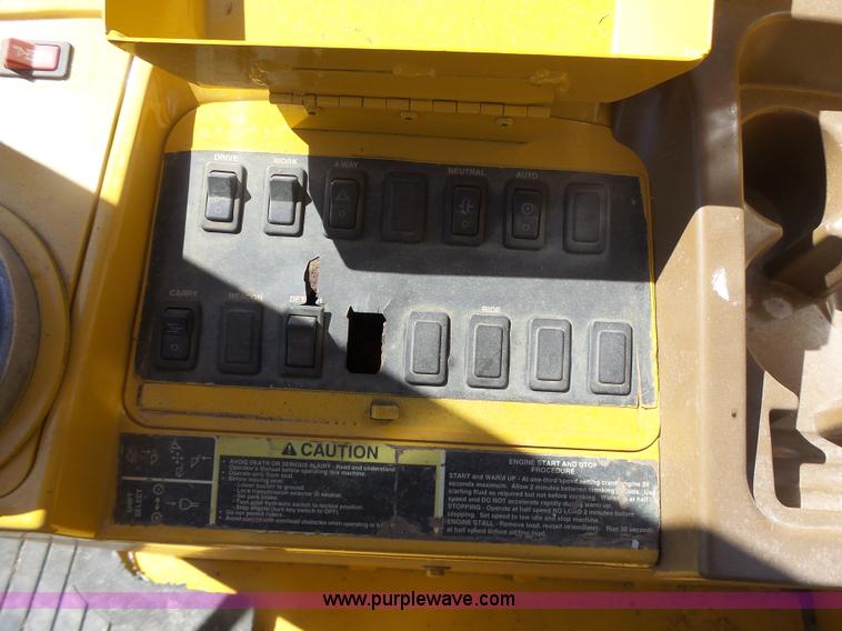 image for item L7209 1999 John Deere 624H wheel loader