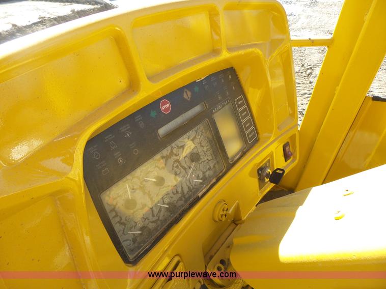 image for item L7209 1999 John Deere 624H wheel loader