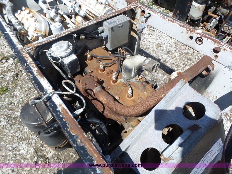 image for item L7212 Waukesha air compressor