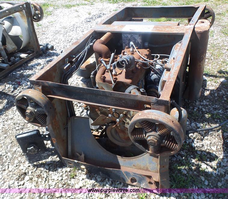 image for item L7213 Waukesha 42102 generator