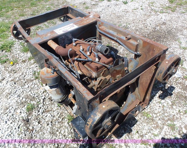 image for item L7213 Waukesha 42102 generator