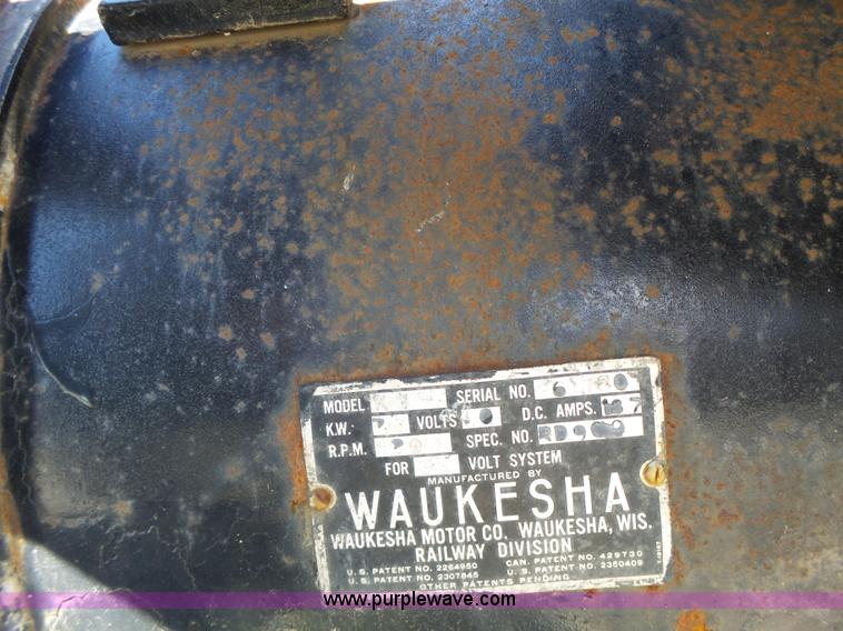 image for item L7213 Waukesha 42102 generator