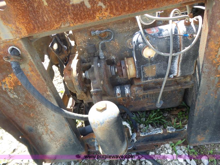 image for item L7213 Waukesha 42102 generator