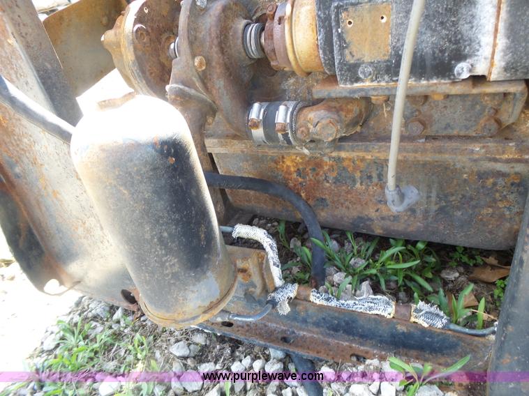 image for item L7213 Waukesha 42102 generator