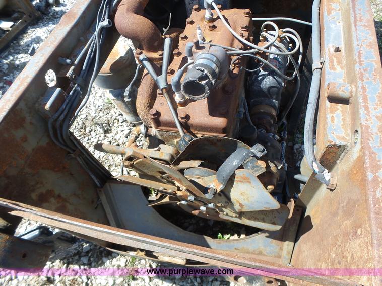 image for item L7213 Waukesha 42102 generator