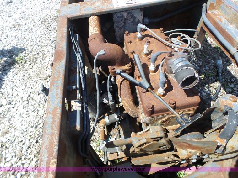 image for item L7213 Waukesha 42102 generator