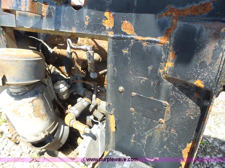 image for item L7213 Waukesha 42102 generator