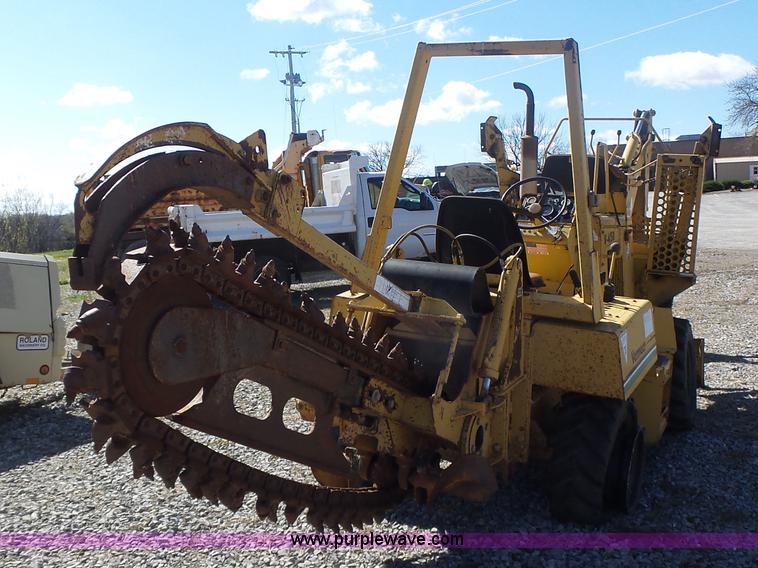 image for item L7216 Vermeer V4150 trencher