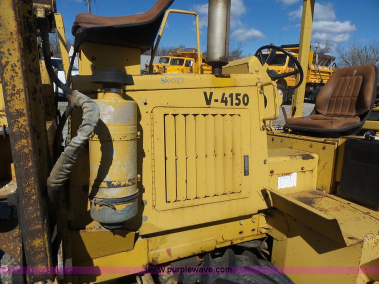 image for item L7216 Vermeer V4150 trencher