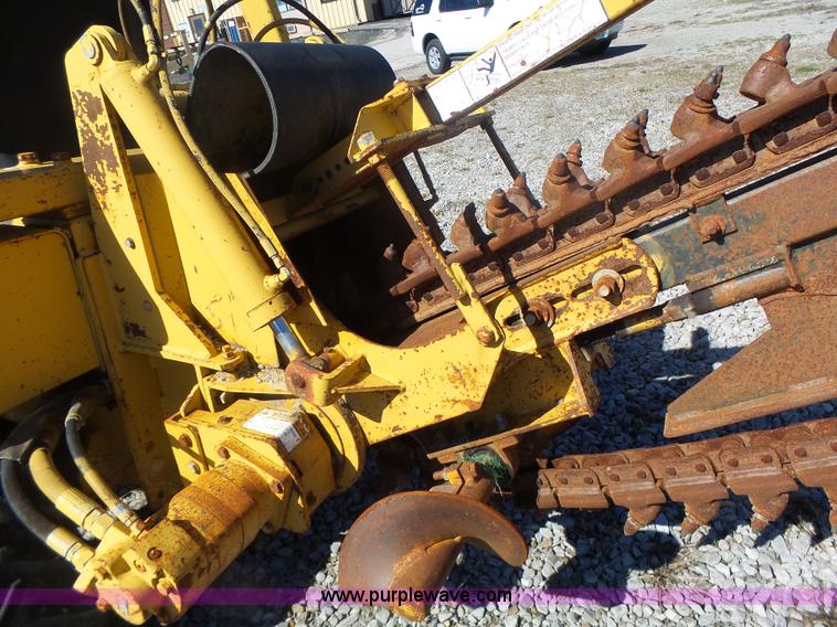 image for item L7216 Vermeer V4150 trencher
