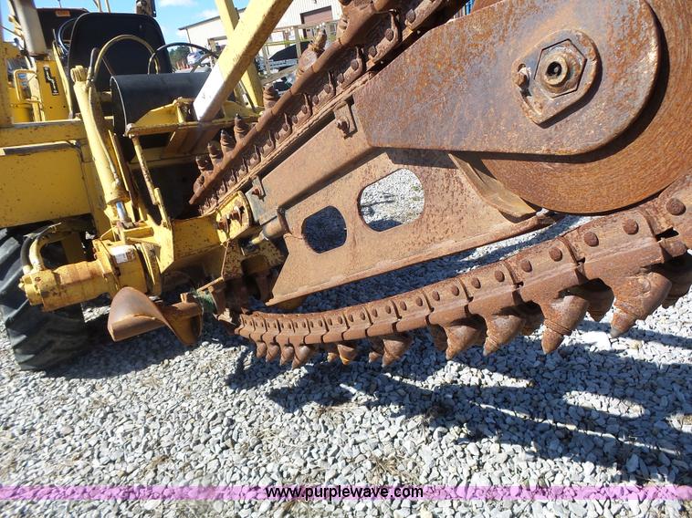 image for item L7216 Vermeer V4150 trencher