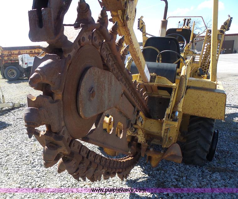 image for item L7216 Vermeer V4150 trencher