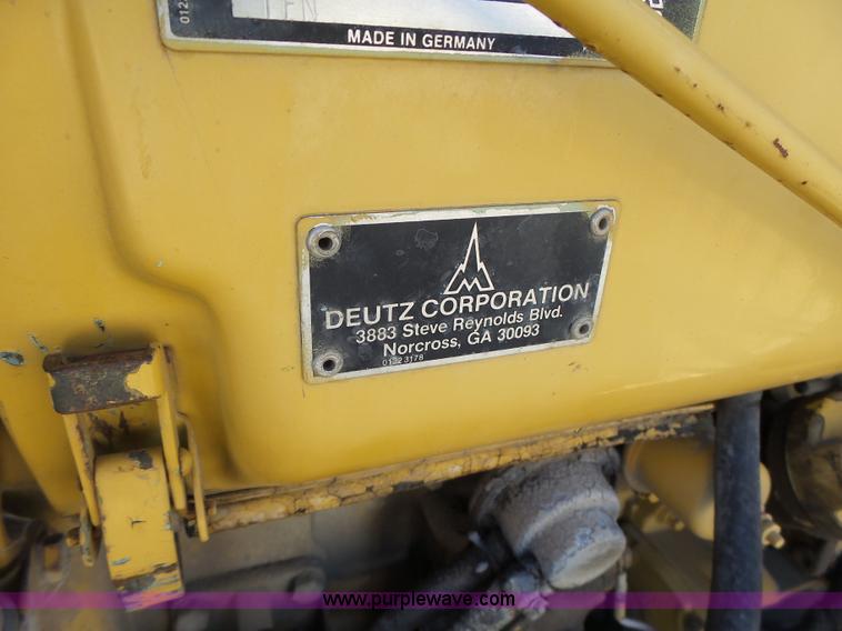 image for item L7216 Vermeer V4150 trencher