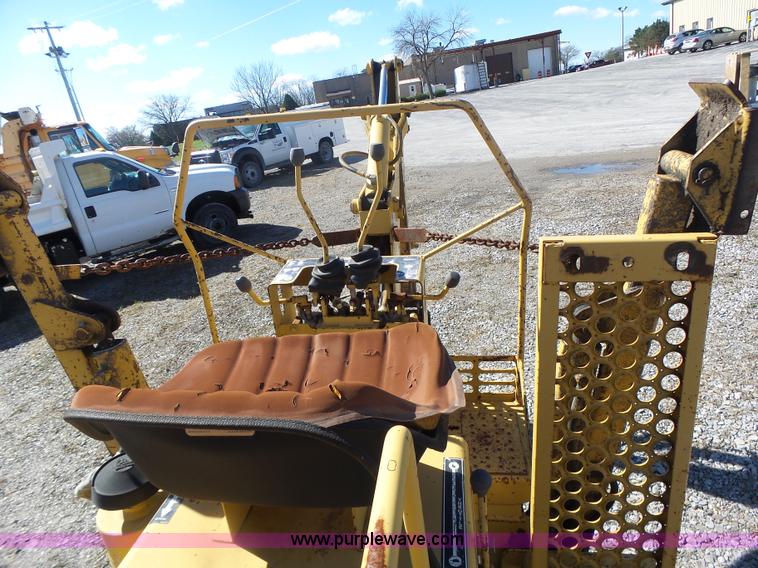 image for item L7216 Vermeer V4150 trencher