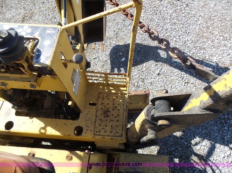 image for item L7216 Vermeer V4150 trencher