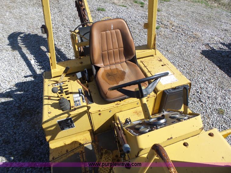 image for item L7216 Vermeer V4150 trencher