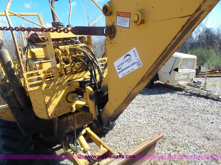image for item L7216 Vermeer V4150 trencher