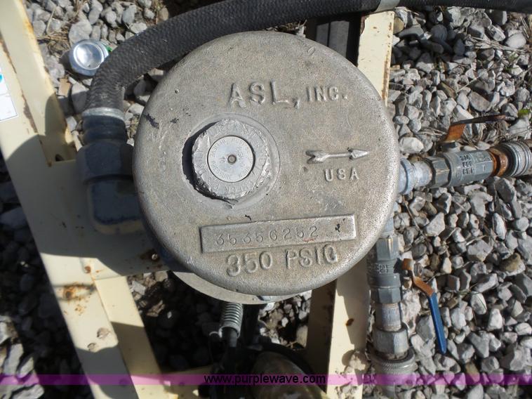 image for item L7217 2004 Ingersoll Rand 250 air compressor