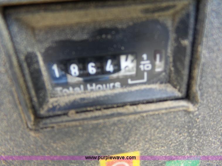 image for item L7217 2004 Ingersoll Rand 250 air compressor