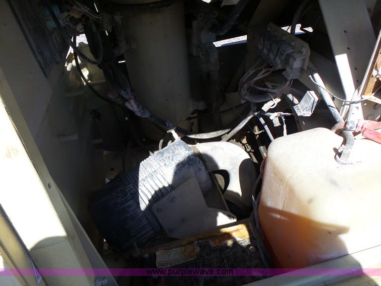 image for item L7217 2004 Ingersoll Rand 250 air compressor