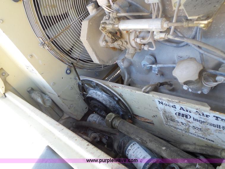 image for item L7217 2004 Ingersoll Rand 250 air compressor