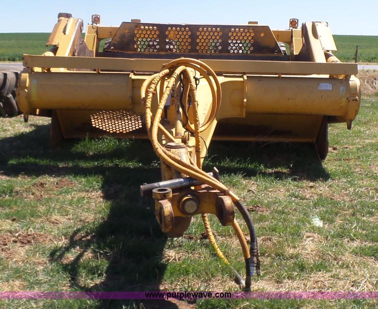 image for item L7485 John Deere 1810E scraper